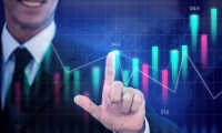 恒生指数收盘大涨逾3% 恒生科技指数飙升超5%